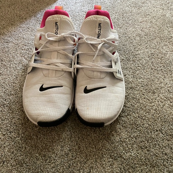 Nike Free Metcons - Picture 6 of 6